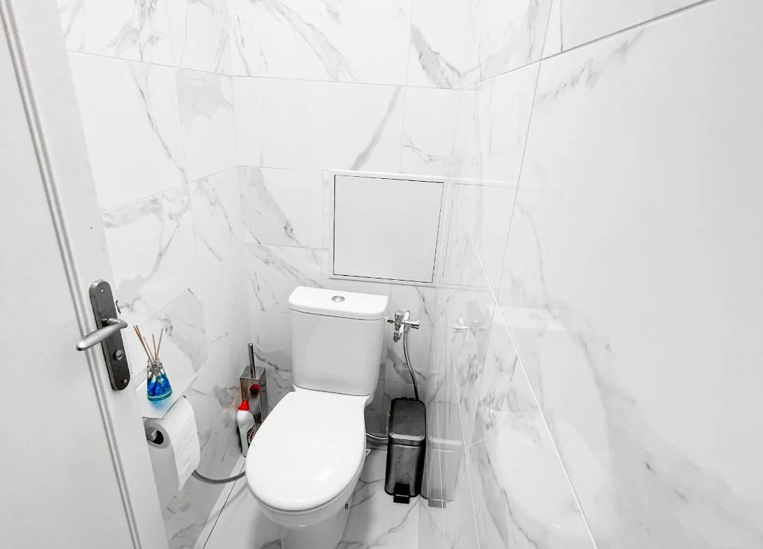 Bel Appartement Spacieux T4 Avec 2 Parkings Privee Gratuit Saint-Priest  Saint-Priest (Rhone)